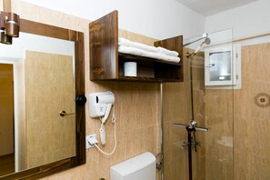 Chambre Triple Confort | Salle de bain
