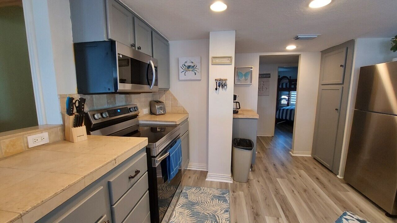 Beautiful Gulf views and huge living area. Sleeps 15