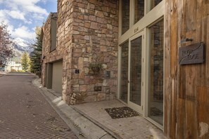 Condo, 3 Bedrooms | Exterior