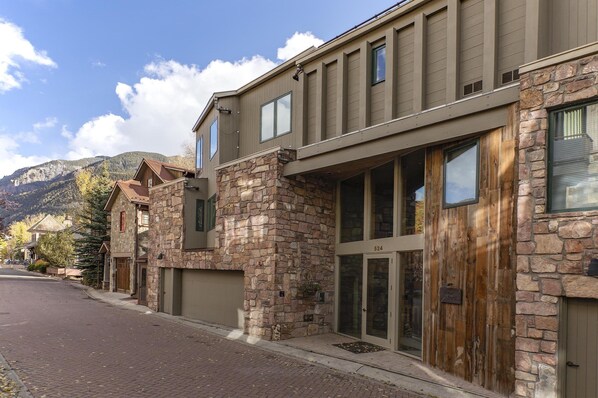 Condo, 3 Bedrooms | Exterior