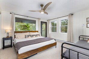 3 chambres, bureau, fer et planche à repasser, Wi-Fi gratuit