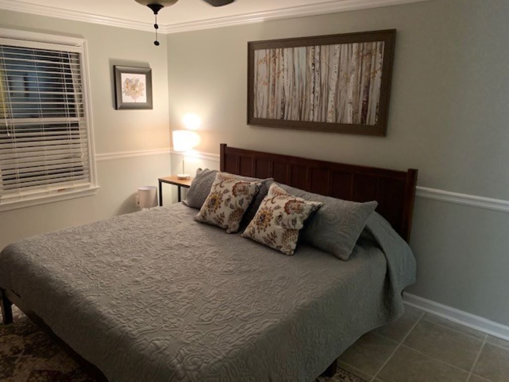 Recently Renovated home minutes from UGA and DT