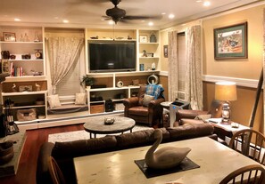 Smart TV, fireplace, offices