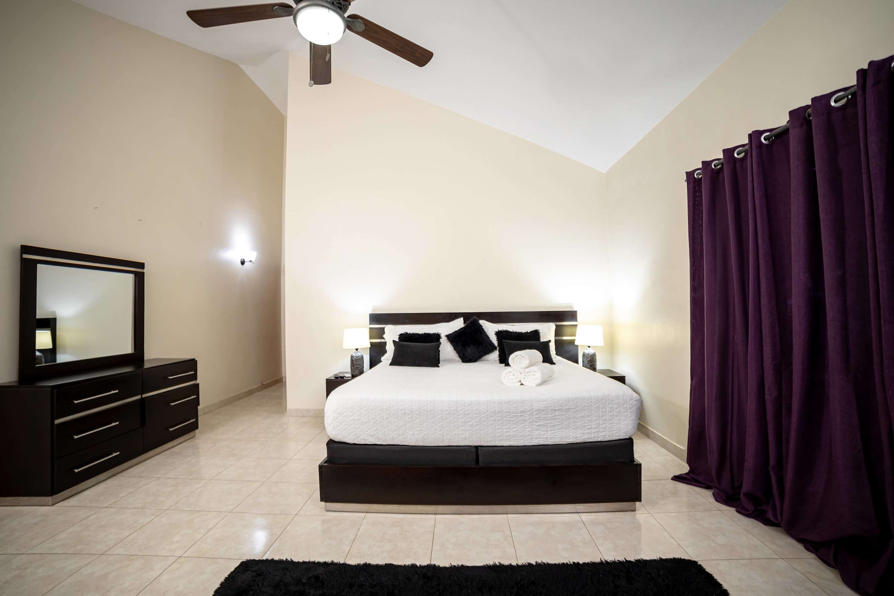 8 bedrooms, desk, iron/ironing board, WiFi