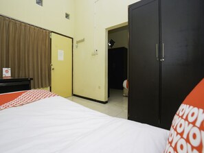 Room - Oyo 2902 Graha 18 (Surabaya)