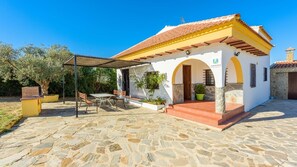 Outdoor dining - Casa Recreo El Gastor by Ruralidays (Cádiz)