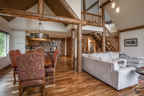 Smart TV, fireplace, books, stereo - Luxury Private Home with Private 4 Acre Pond (Whitefish)