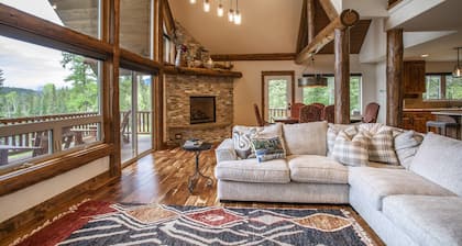 Luxury Private Home with Private 4 Acre Pond