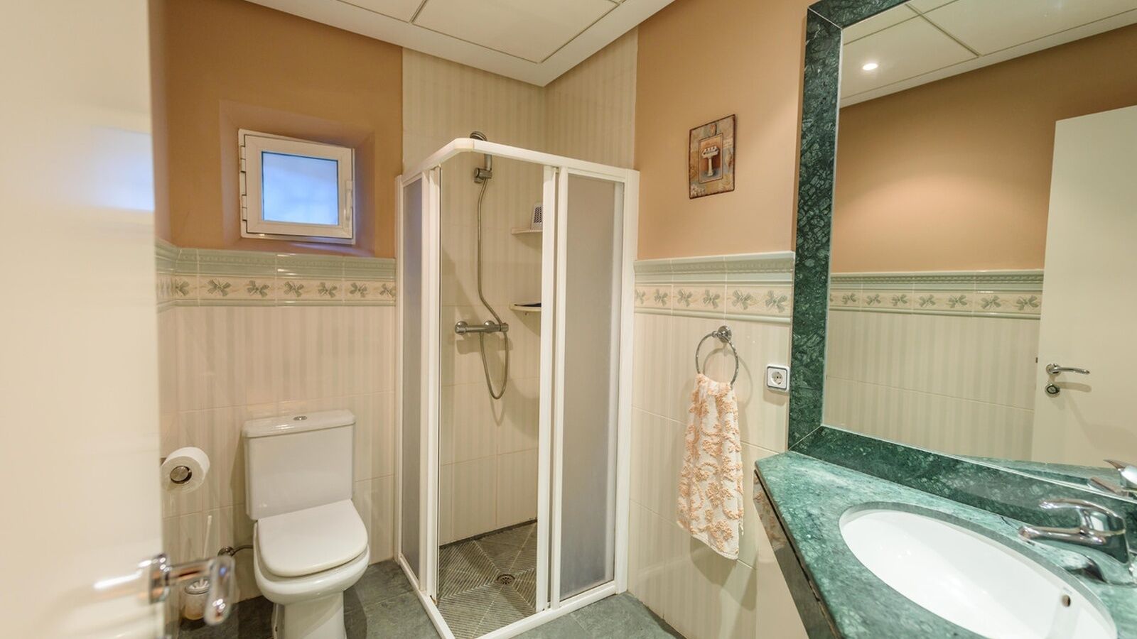 Casa con pista de padel Castilblanco de los Arroyos by Ruralidays