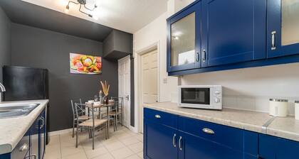 J's FrEsH Newly RefurB 2 Bedroom Garden Parking