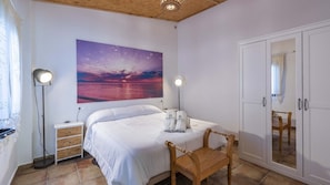 2 bedrooms, travel cot, WiFi - Casa de La  Cascada Iznájar by Ruralidays (Córdoba)