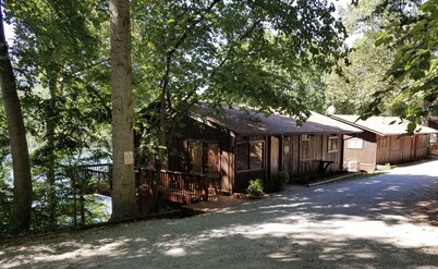 Cabin 1 at Cedar Key - Perfect lakefront getaway! 