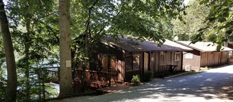Cabin 1 at Cedar Key - Perfect lakefront getaway!