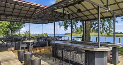 The Tilghman Island Inn