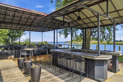 The Tilghman Island Inn