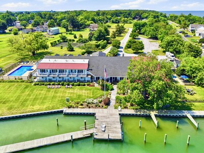 The Tilghman Island Inn