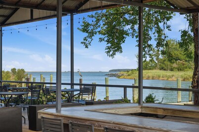The Tilghman Island Inn