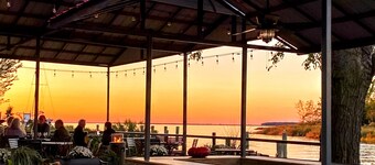 The Tilghman Island Inn