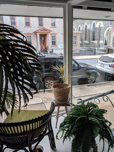 Storefront Studio: Your Unique Retreat on Jim Thorpe's East Side