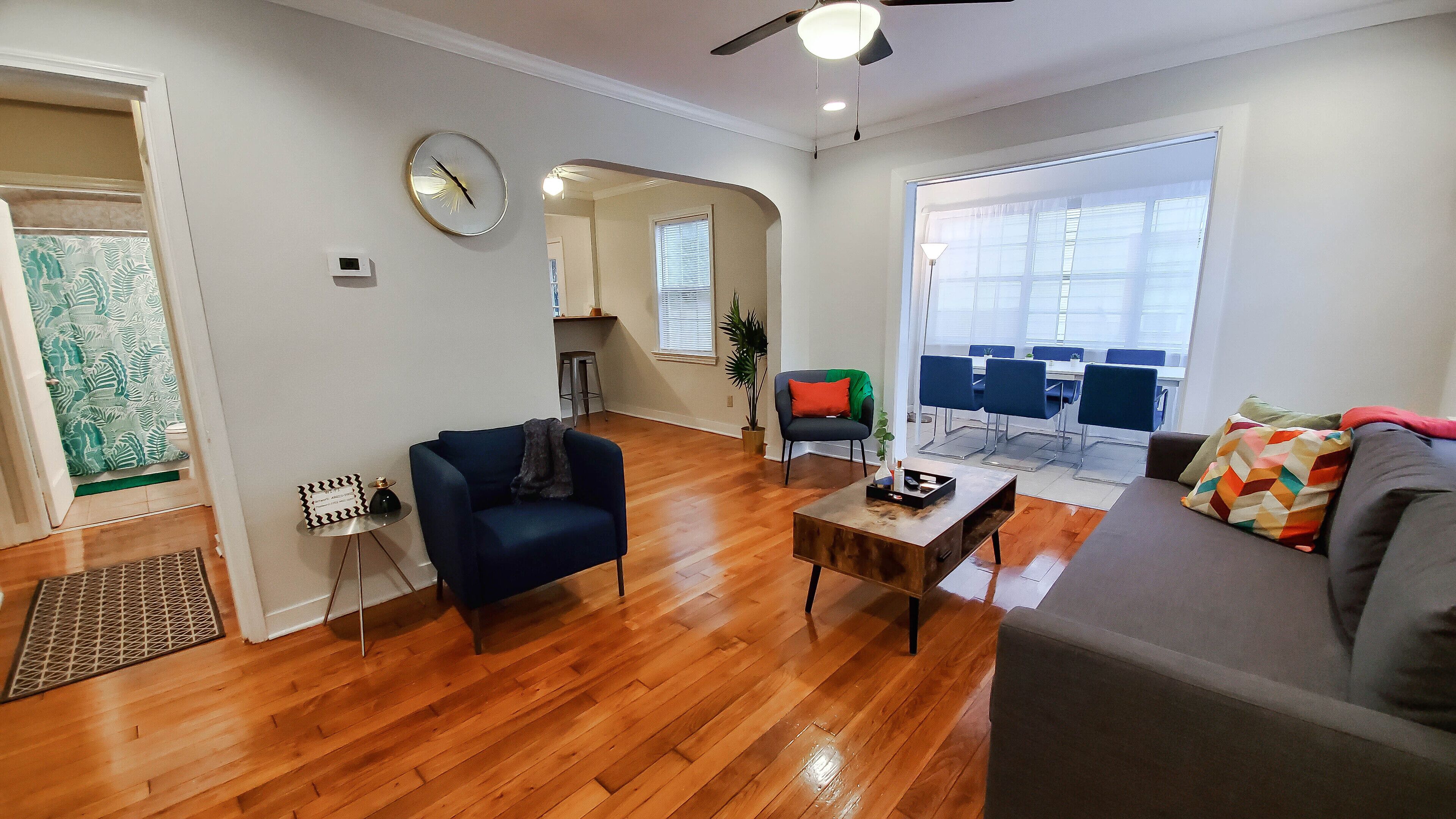 BRAND NEW Bright and Cozy House in East Memphis