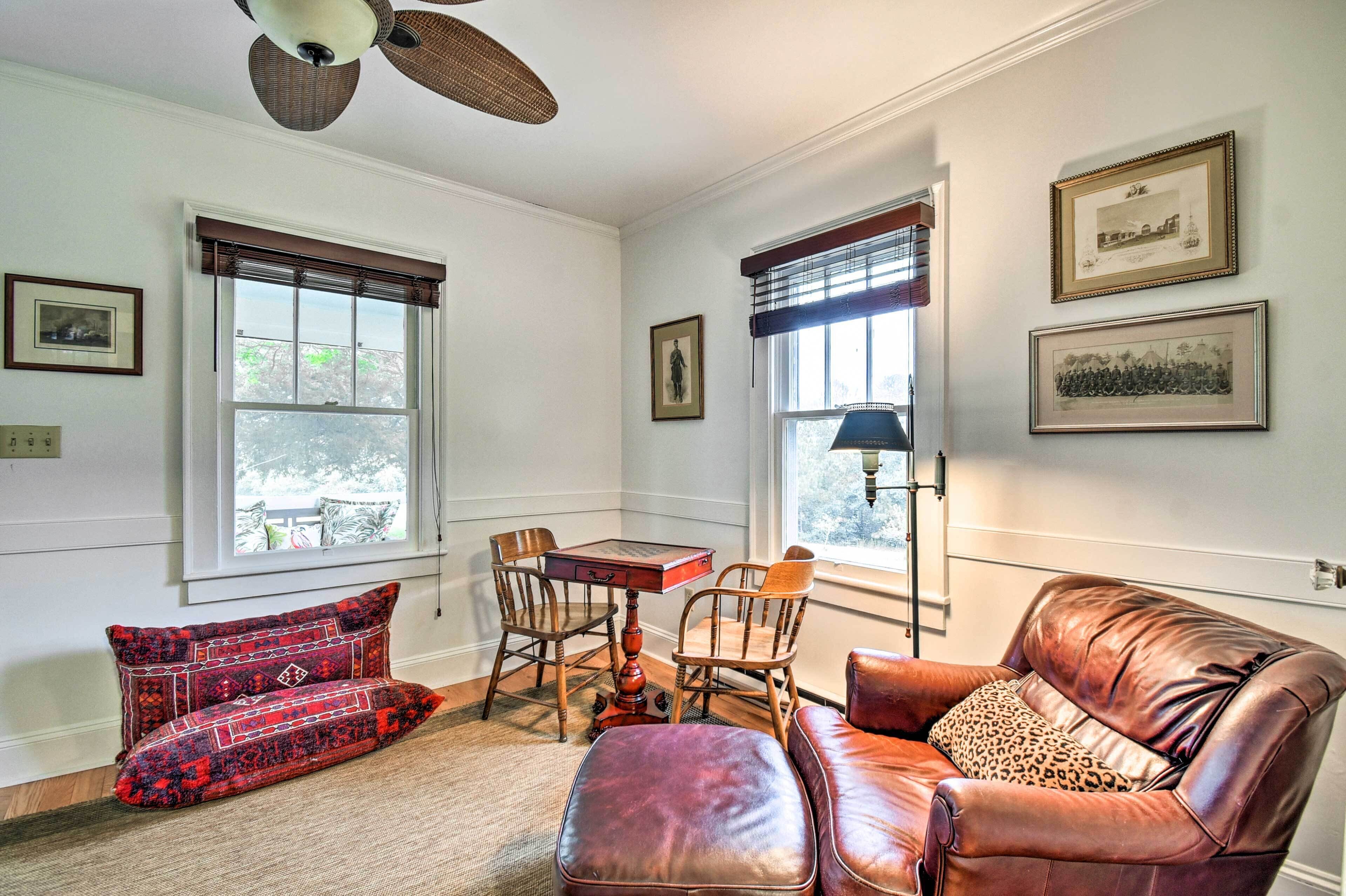 Restored 1920's Cottage on 1 Acre w/ Fire Pit