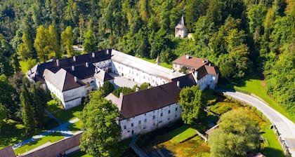 Sunny Weekend Sauna House, Preserje, Slovenia