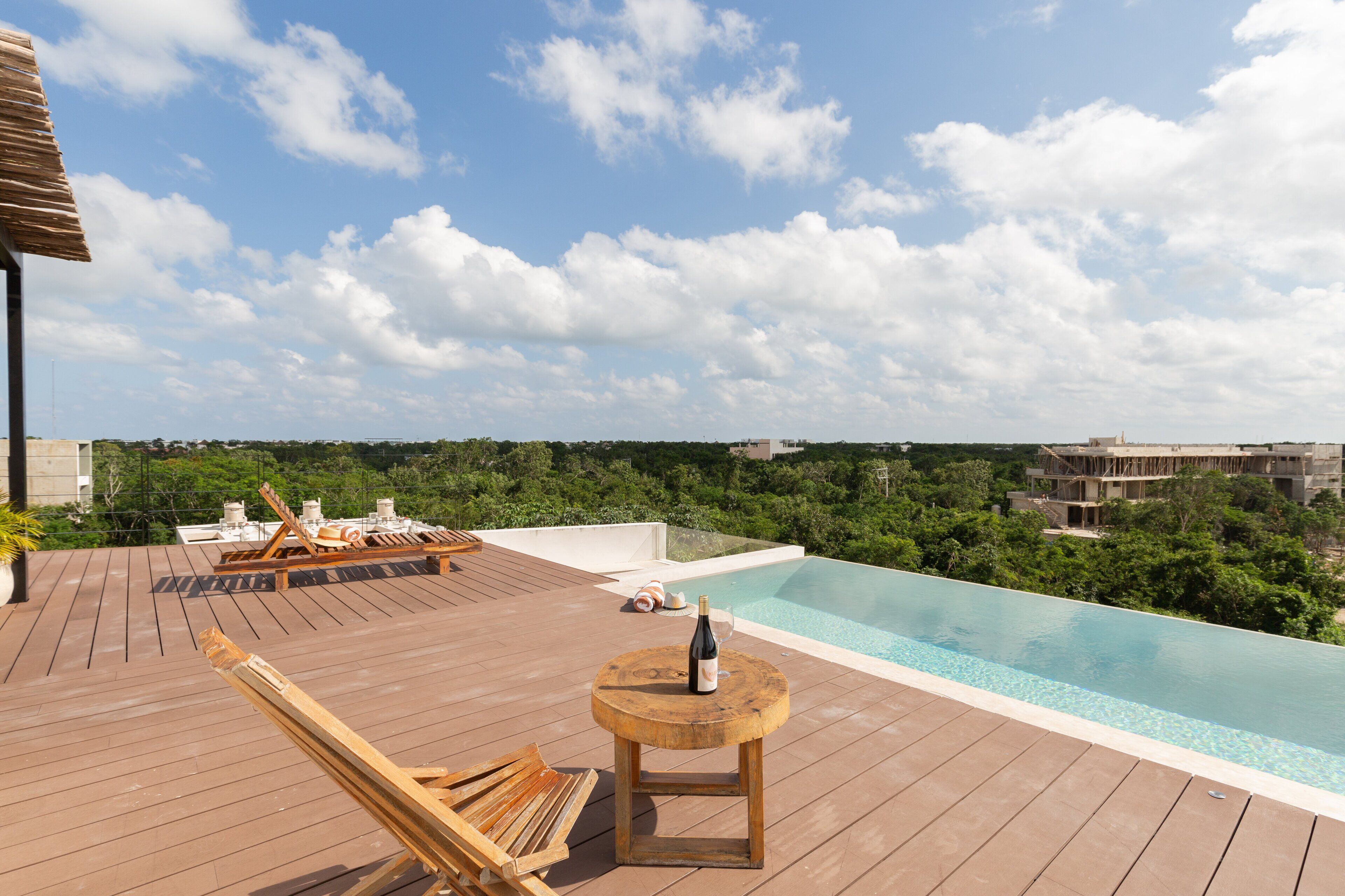 Captivating Loft in La Veleta | Spectacular Rooftop With Infinity Pool & Jungle Views