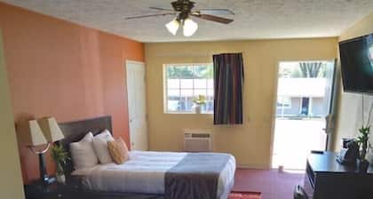 Ayas Blossoms Inn