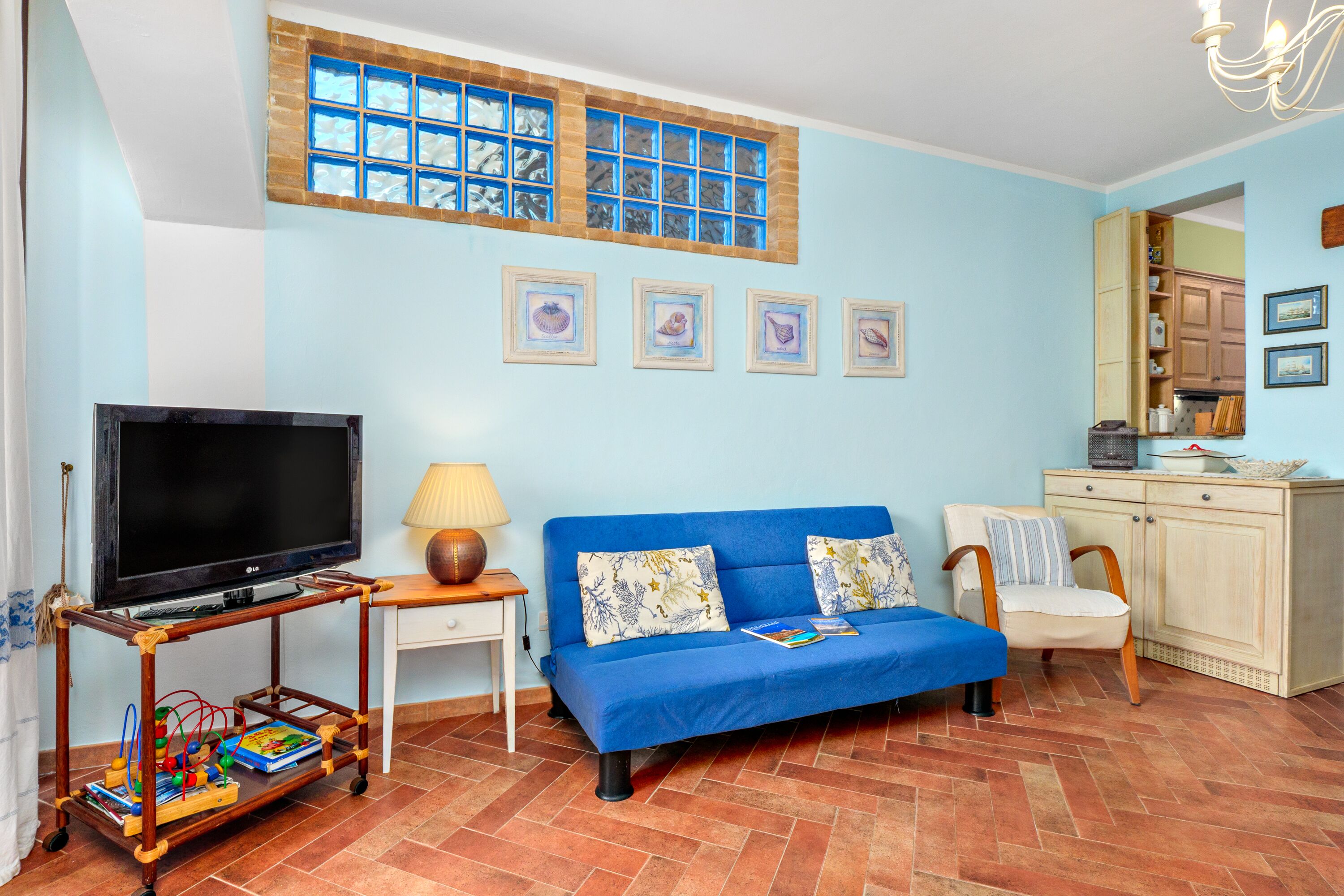 Holiday Apartment "Casa Azzurra Vista Mare" near the Beach with Sea View, Terrace & Garden; Parking Available