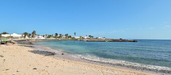Wonderful Holiday Home “Villa Flores” Directly on the Beach with Sea View