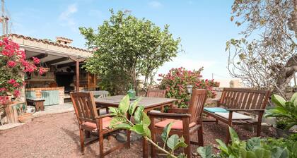 Country Home “Casa Rural El Moral“ with Mountain View, Wi-Fi, Terrace & Garden