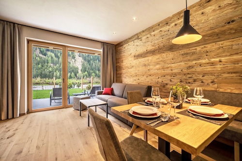 Appartement 'Seebrunn - Kuppelwieser Alm' avec vue sur les montagnes, terrasse privée et Wi-Fi