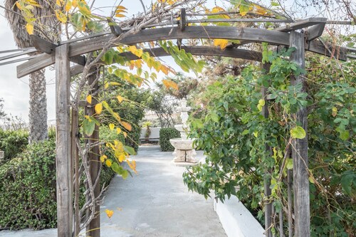 Country House "Finca Carrillo" with Sea and Mountain Views