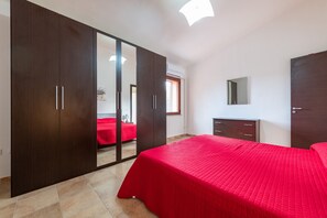 3 chambres, Wi-Fi gratuit, draps fournis