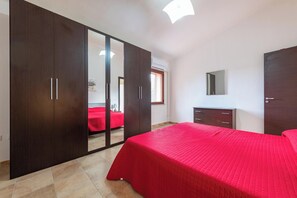 3 عدّة غرف نوم وواي فاي مجانًا وملاءات أسرّة