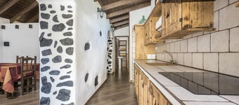 Casa de vacaciones "Casa Los Mansino" con vistas al mar, Wi-Fi, jardín y piscina