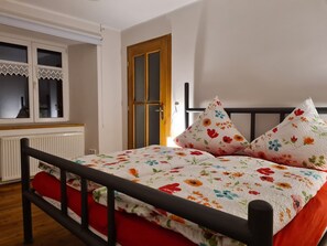 2 chambres, accès au Wi-Fi (inclus), literie fournie