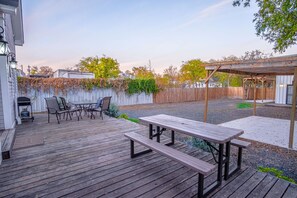 Grill-/Picknickplatz