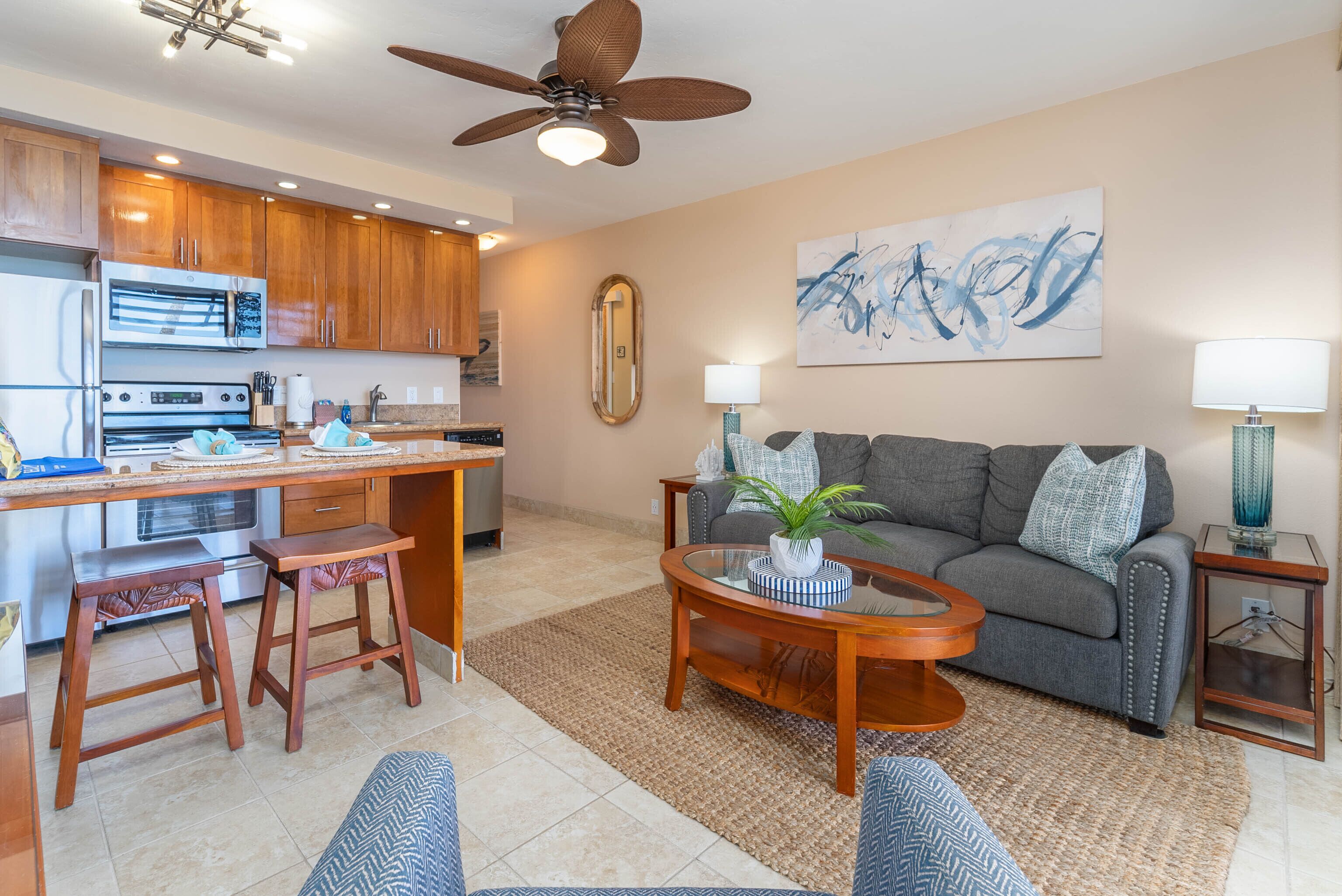 Kuleana 613  Views of islands across the ocean, steps to water