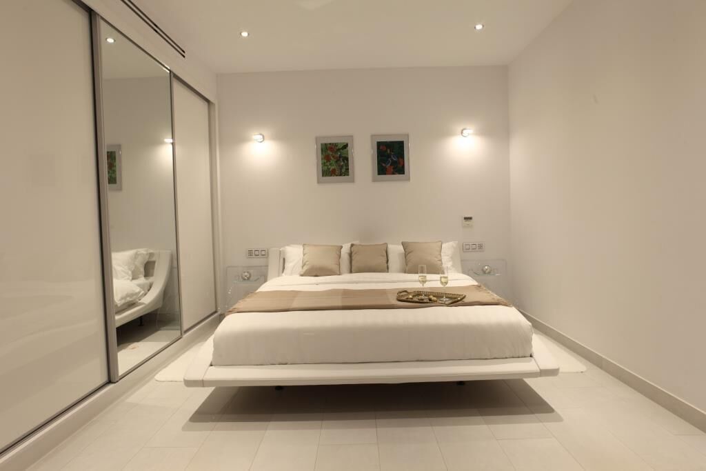 4 chambres, fer et planche à repasser, Wi-Fi, draps fournis