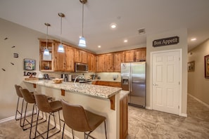 Condo, 2 Bedrooms | Private kitchen