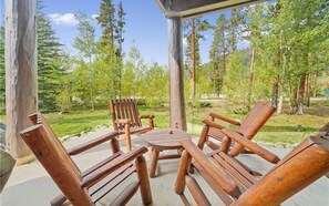 Apartment, 2 Schlafzimmer | Balkon