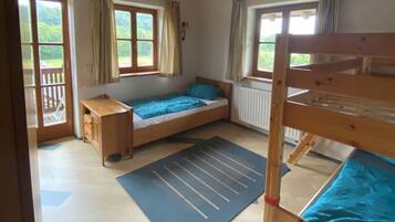 2 Schlafzimmer, Bügeleisen/Bügelbrett, Internetzugang, Bettwäsche