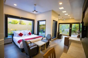 Exotic Pool Villa | Premium-sengetøj, minibar, individuelt design, individuel indretning