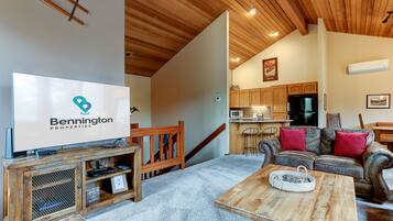 Télévision, cheminée