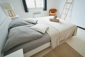 2 bedrooms, iron/ironing board, travel cot, WiFi - Beautiful apartment with terrace (Hyères)