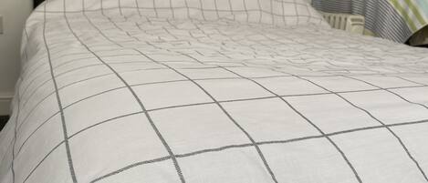 1 soverom, skrivebord, strykejern/-brett og wi-fi