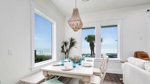 Dining - On Tide Time - Beachfront | Private Pool | SAT-SAT (Panama City Beach)