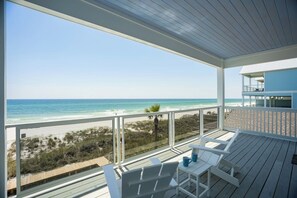 Property grounds - "With the Tide" Beachfront Home w/ Private Pool (Panama City Beach)