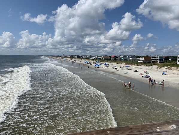 靠近海滩、沙滩椅